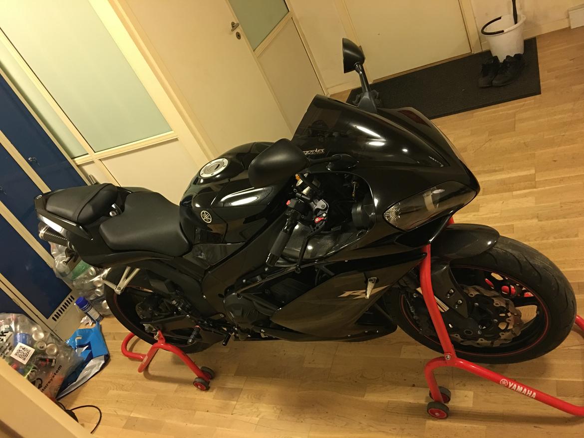 Yamaha YZF R1 billede 3