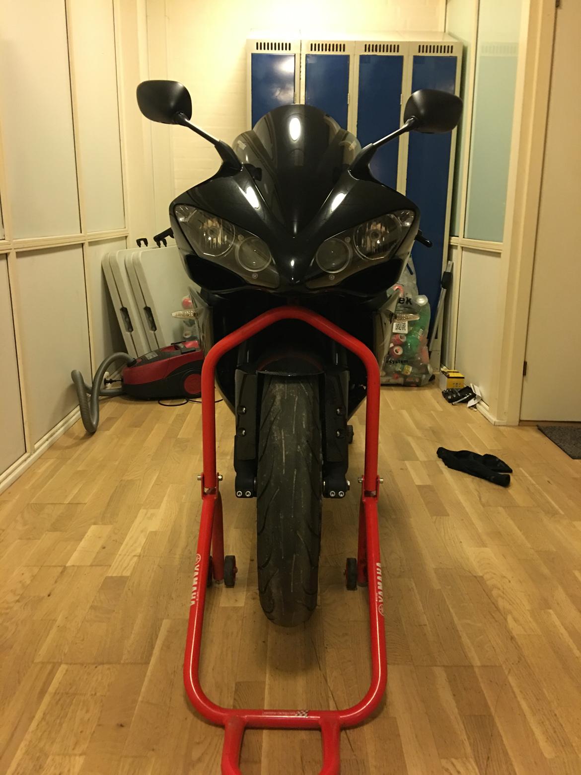 Yamaha YZF R1 billede 5