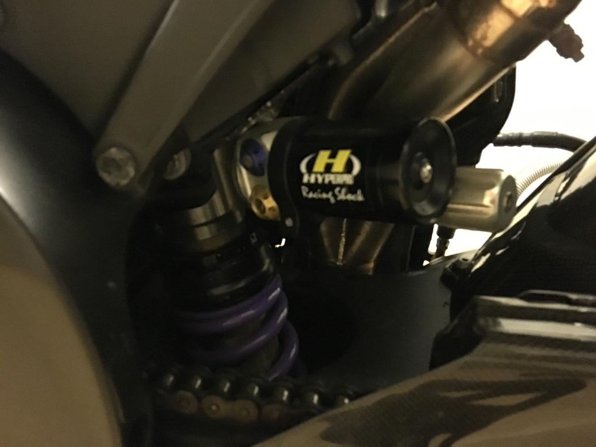 Yamaha YZF R1 billede 10