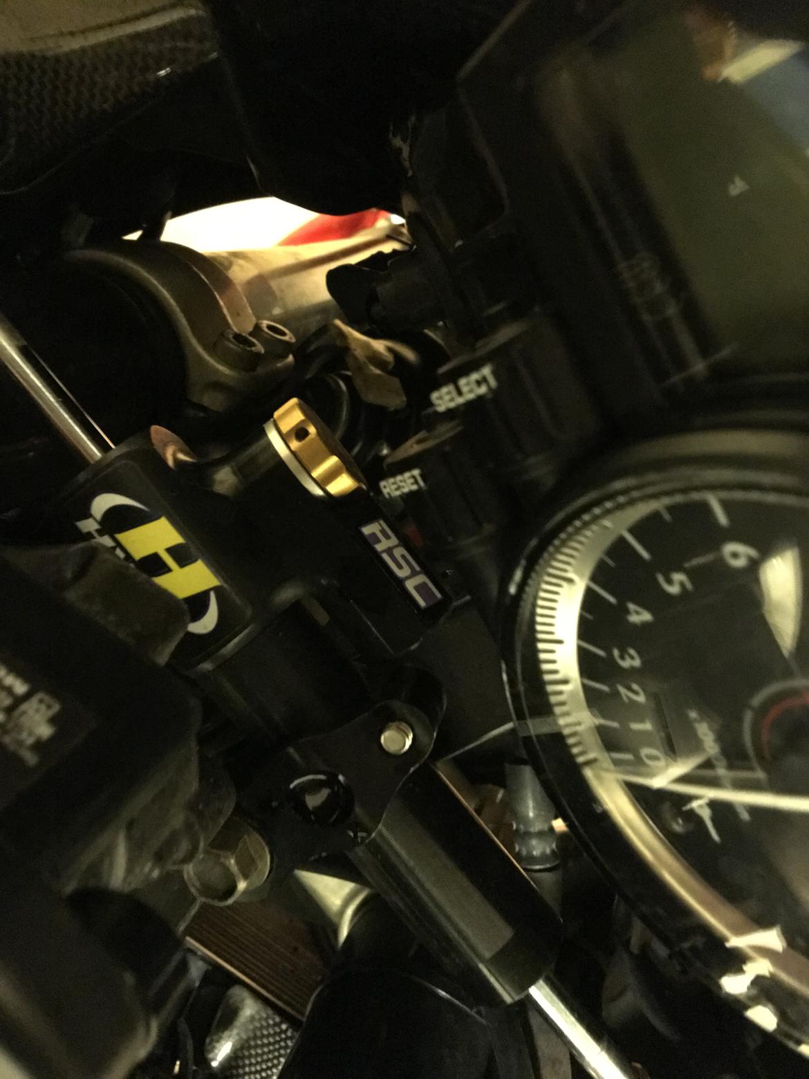 Yamaha YZF R1 billede 11