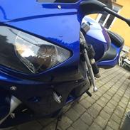 Yamaha R6