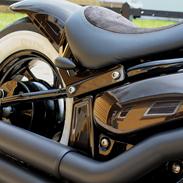 Suzuki Intruder M800 (custom) Tidl. MC