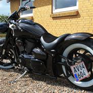 Suzuki Intruder M800 (custom) Tidl. MC