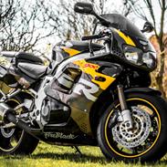 Honda CBR 900 RR Fireblade