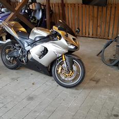 Kawasaki ninja zx6r 636