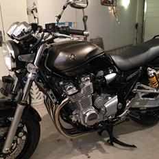 Yamaha XJR 1300
