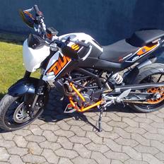 KTM Duke 200