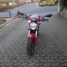 Ducati Monster 1100