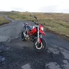 Ducati Hypermotard 1100EVO
