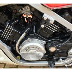 Honda VF 750 F ( interceptor)