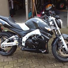 Suzuki Gsr600_solgt