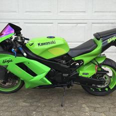 Kawasaki ZX7RH1 - Rebuild (SOLGT)
