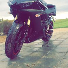 Yamaha R6