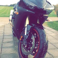 Yamaha R6