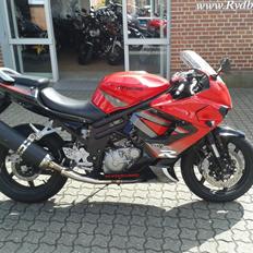 Hyosung GT 650 R (solgt)