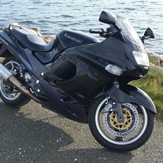 Kawasaki ZZR 1100