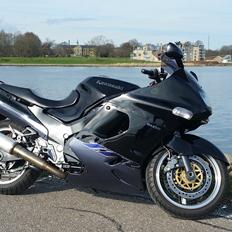 Kawasaki ZZR 1100