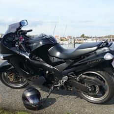 Kawasaki ZZR 1100
