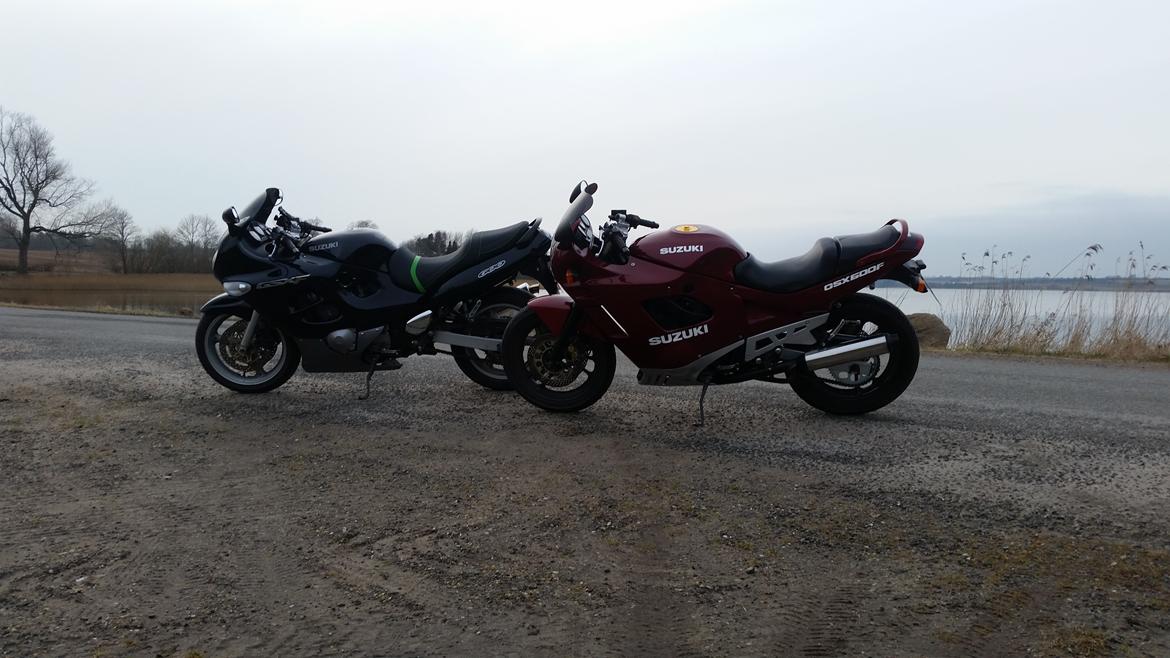 Suzuki GSX 600F billede 12