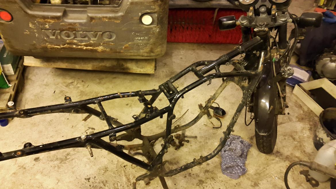 Suzuki GSX 400 F billede 7