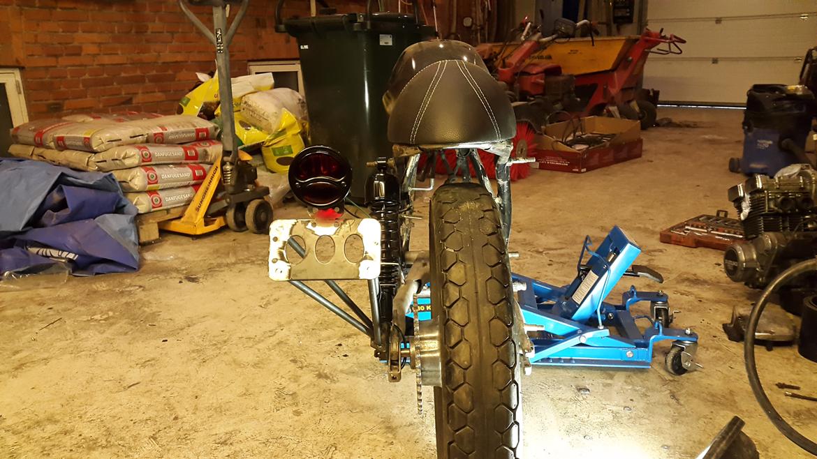 Suzuki GSX 400 F billede 11