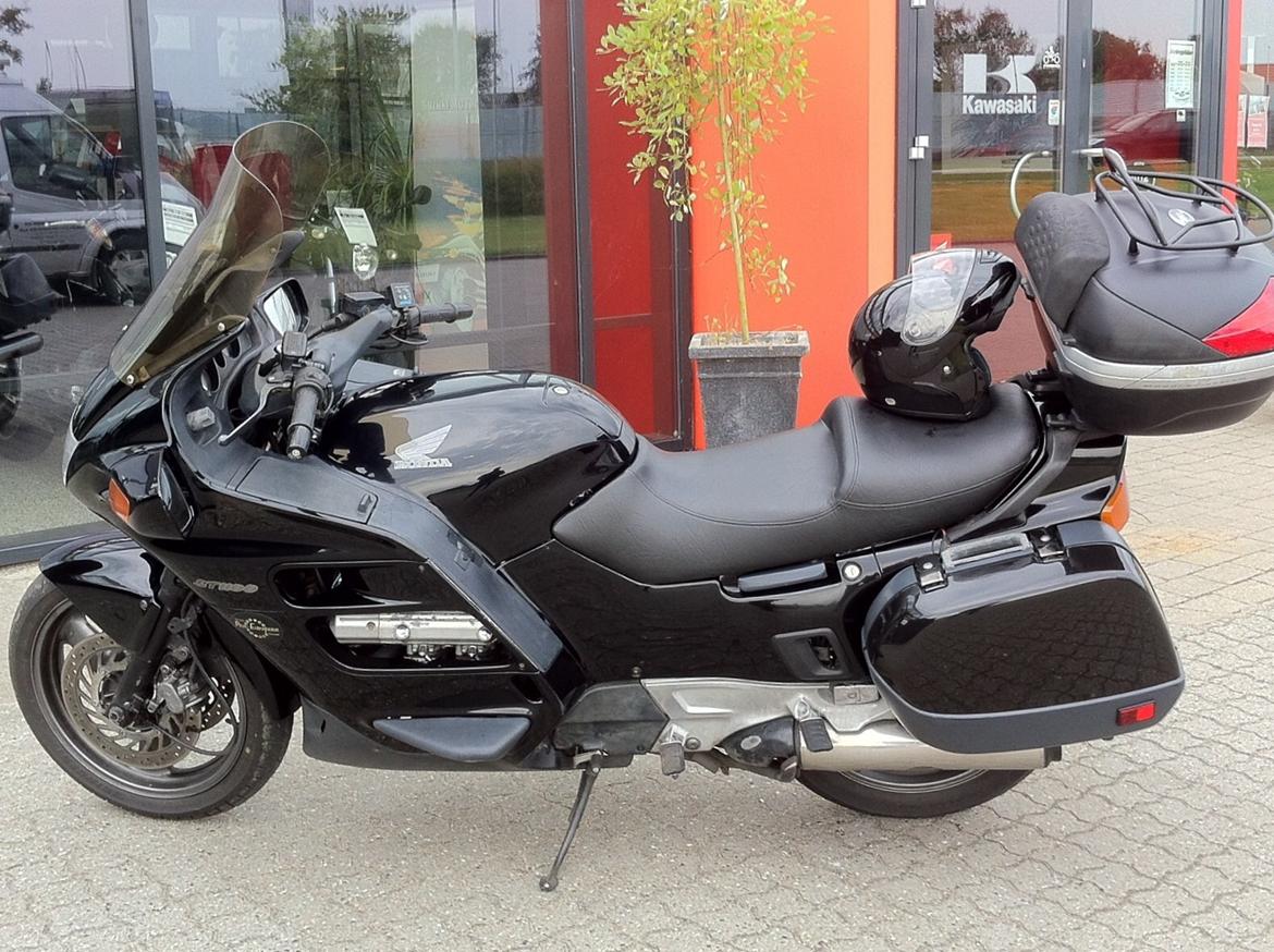 Honda ST 1100 billede 2