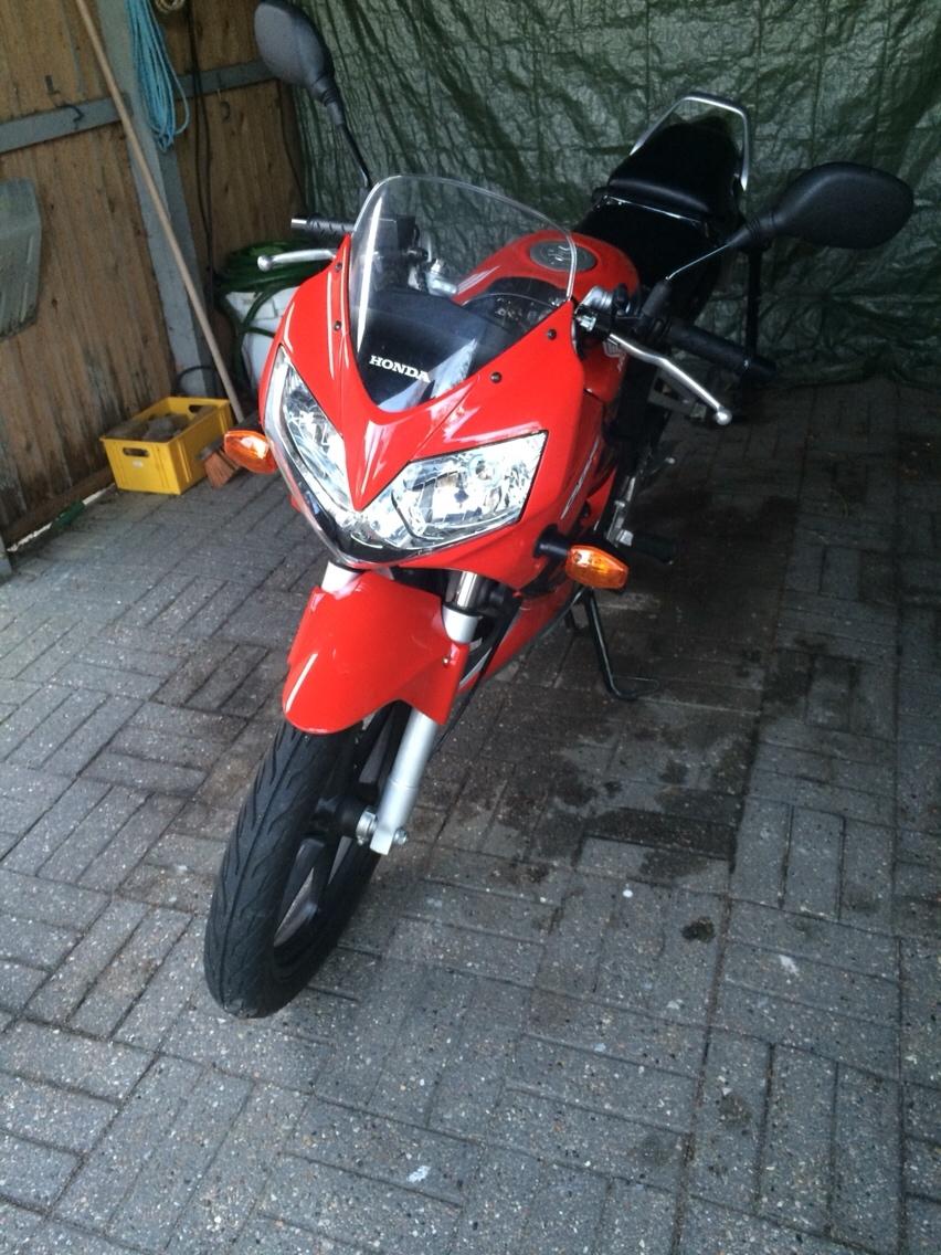 Honda CBR 125R billede 4