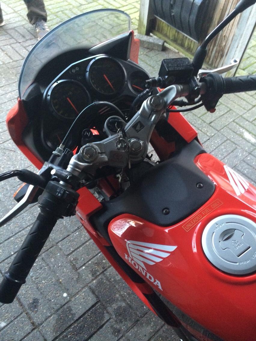Honda CBR 125R billede 5