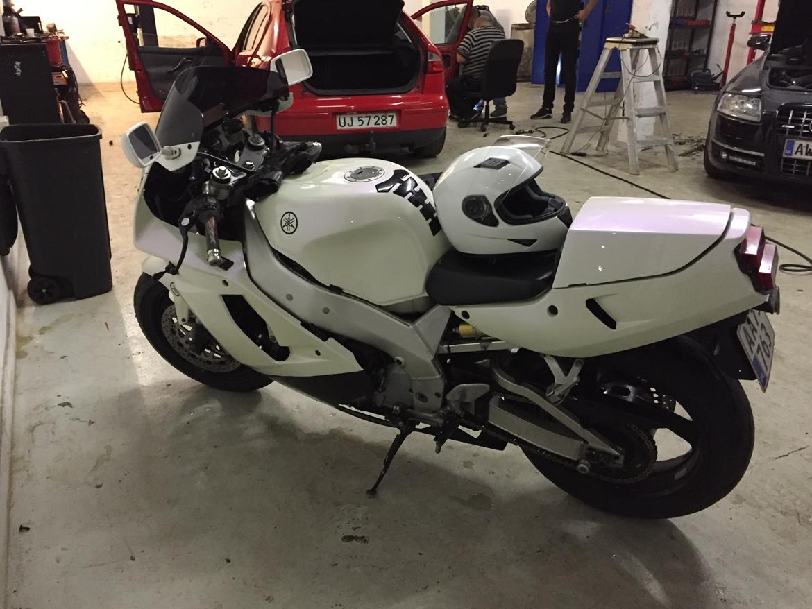 Yamaha YZF 750 R billede 8