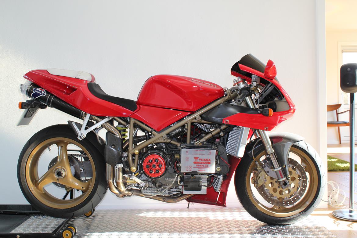 Ducati 916 Biposto - En tur med tandbørsten billede 8