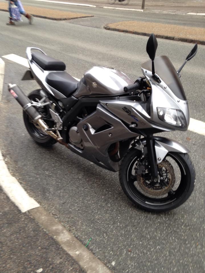Suzuki [TOTALSKADET] SV650S billede 3