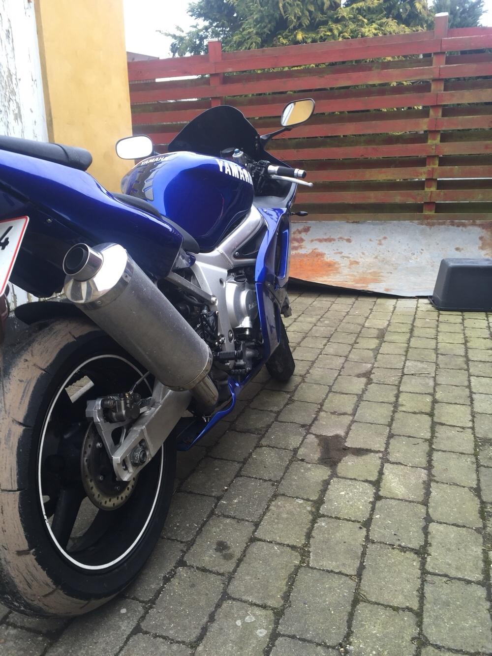 Yamaha R6 billede 5