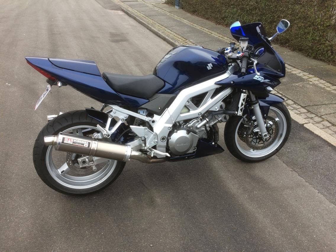 Suzuki sv1000s - næsten som ny, efter en voks behandling med meguwars! det spiller billede 2