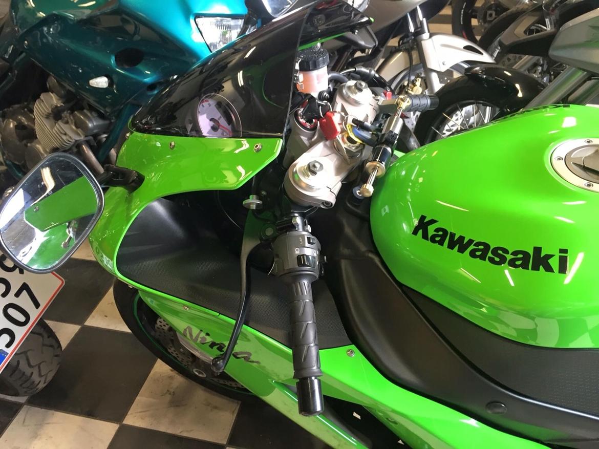 Kawasaki ZX-6R billede 3