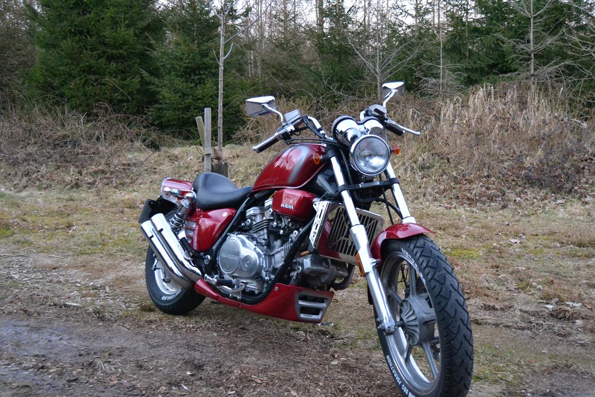 Honda VF700C SuperMagna billede 4