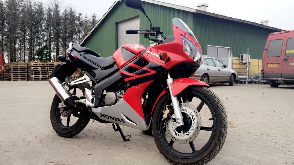 Honda CBR 125R billede 6
