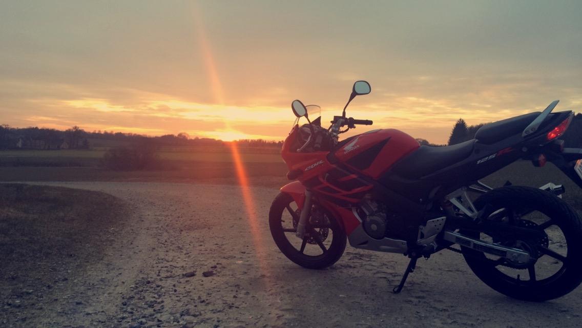 Honda CBR 125R billede 9