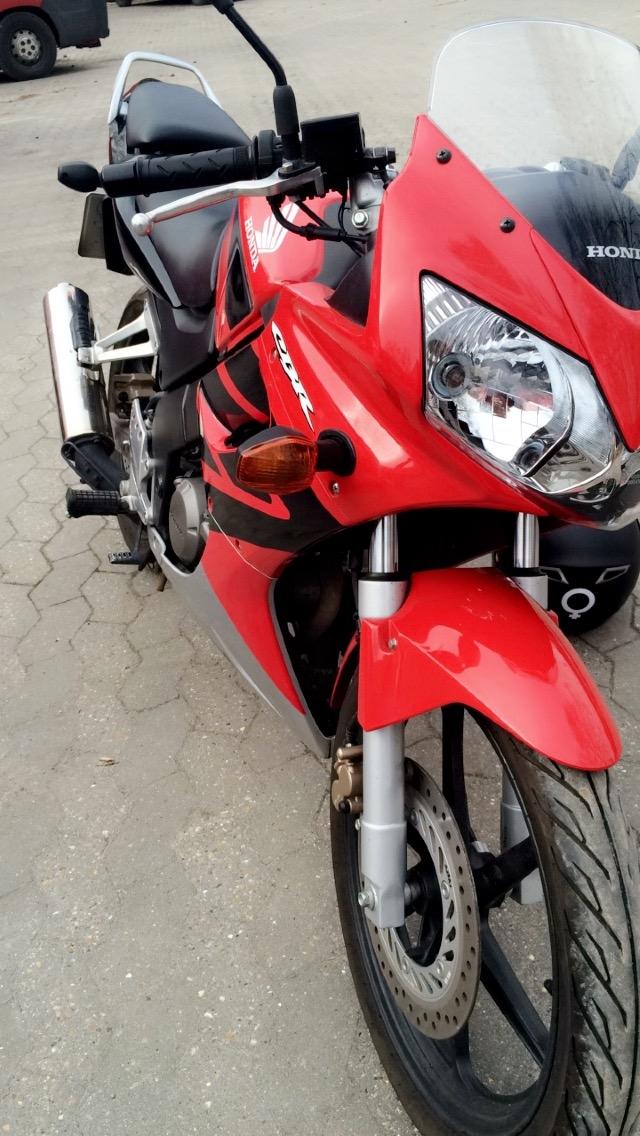 Honda CBR 125R billede 8