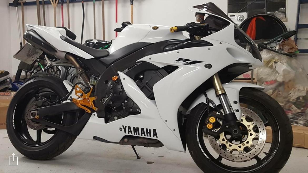 Yamaha YZF R1 RN12 billede 1