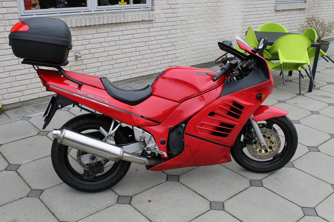 Suzuki rf 600 r