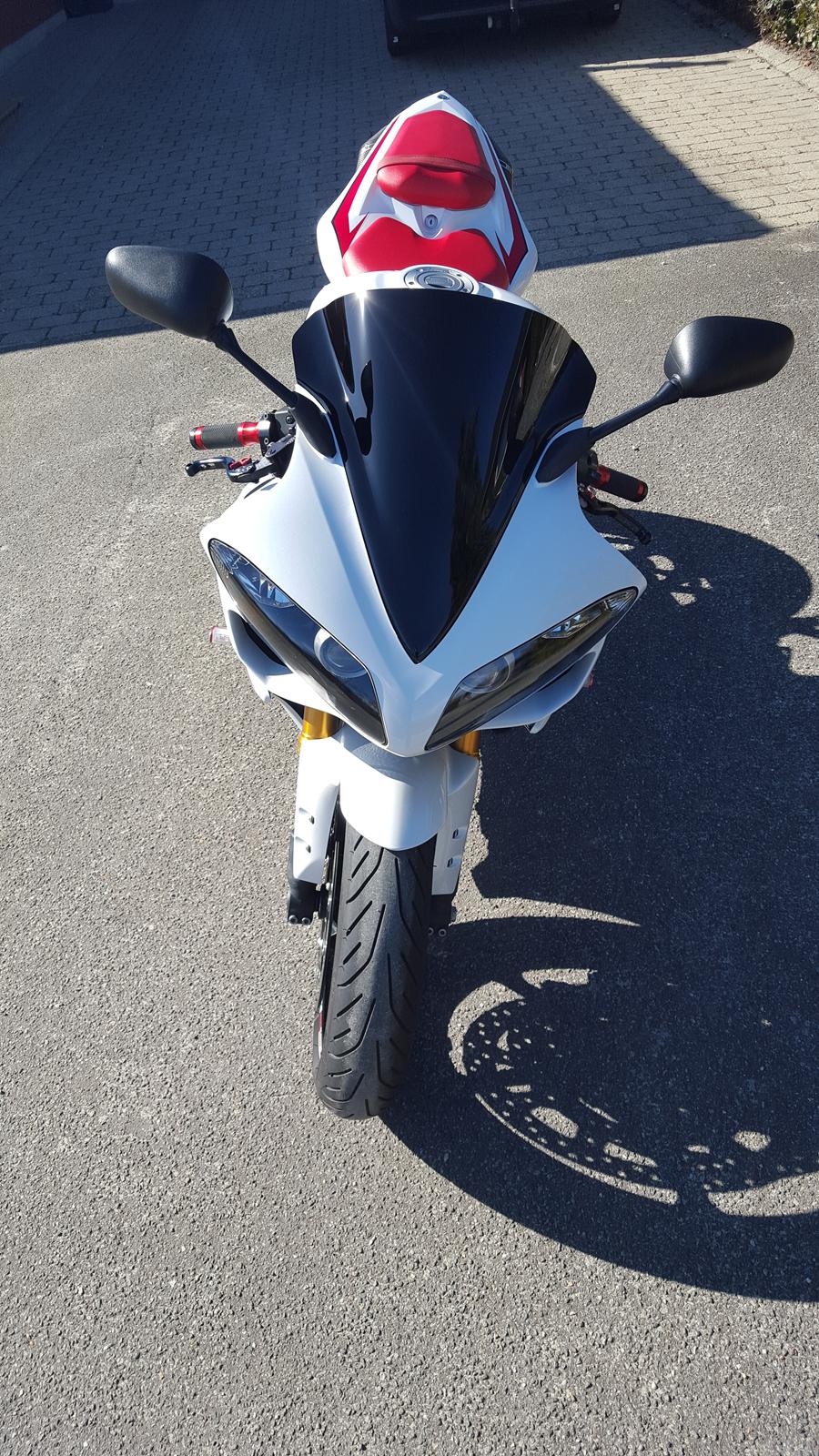 Yamaha YZF R1 RN19  billede 2