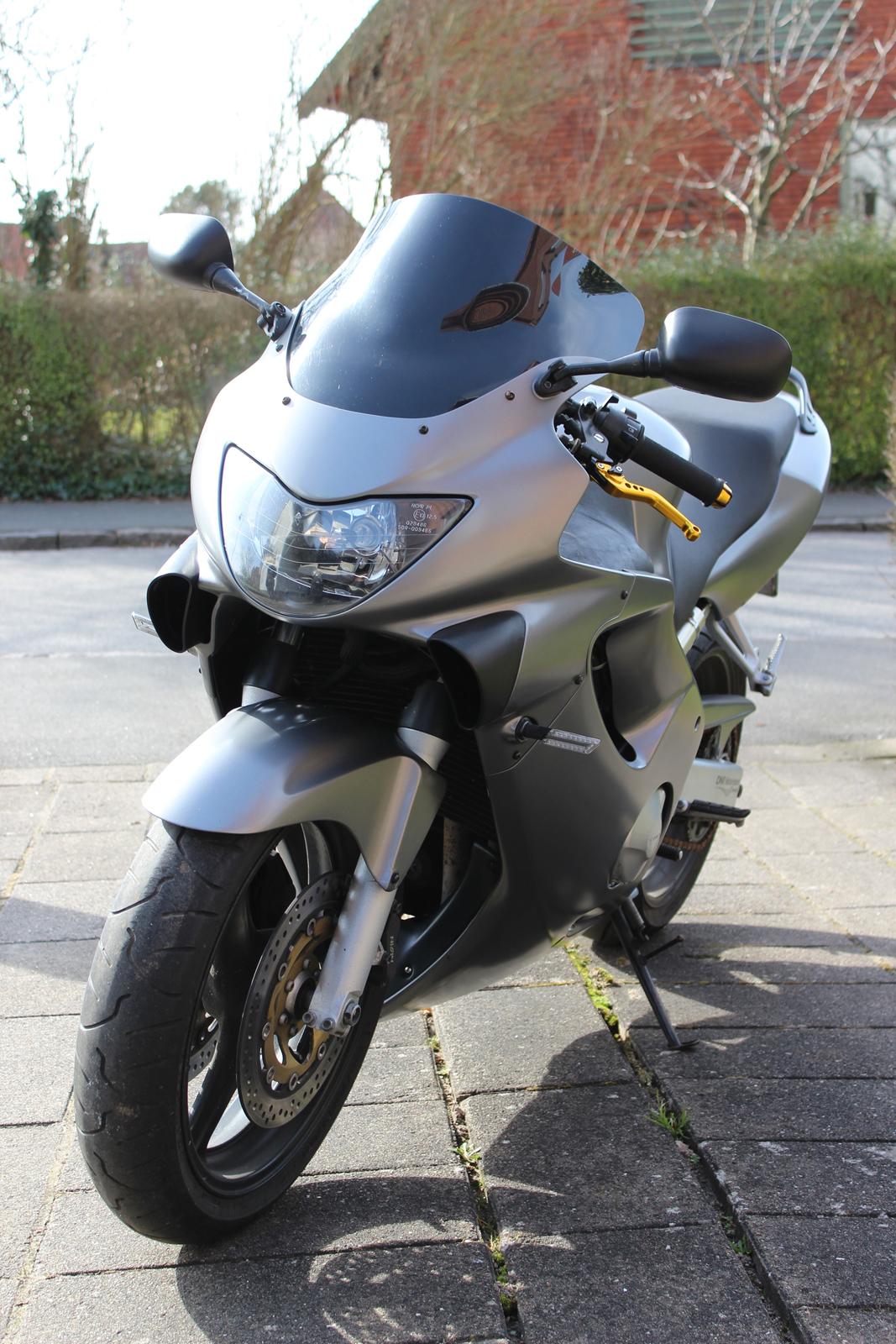 Honda CBR600F billede 7