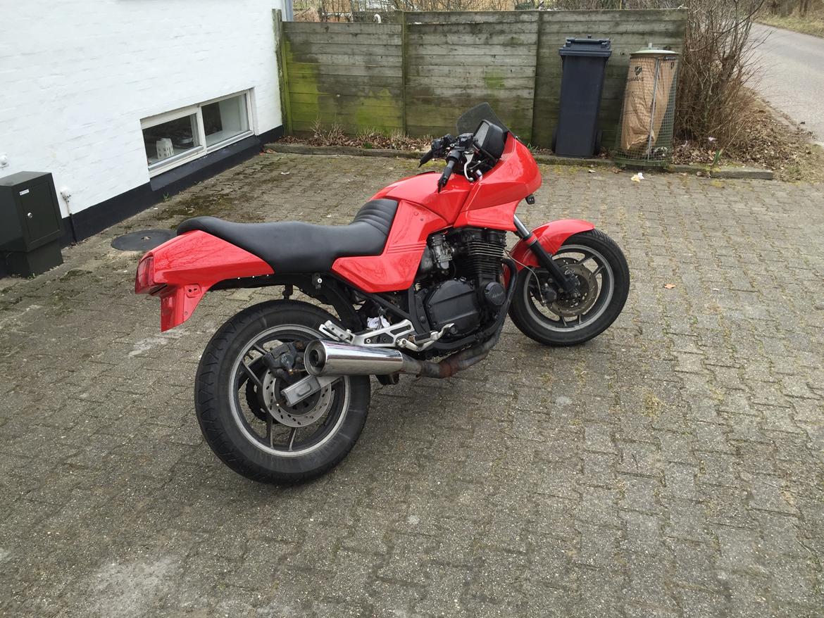 Suzuki Gsx 750 es billede 3