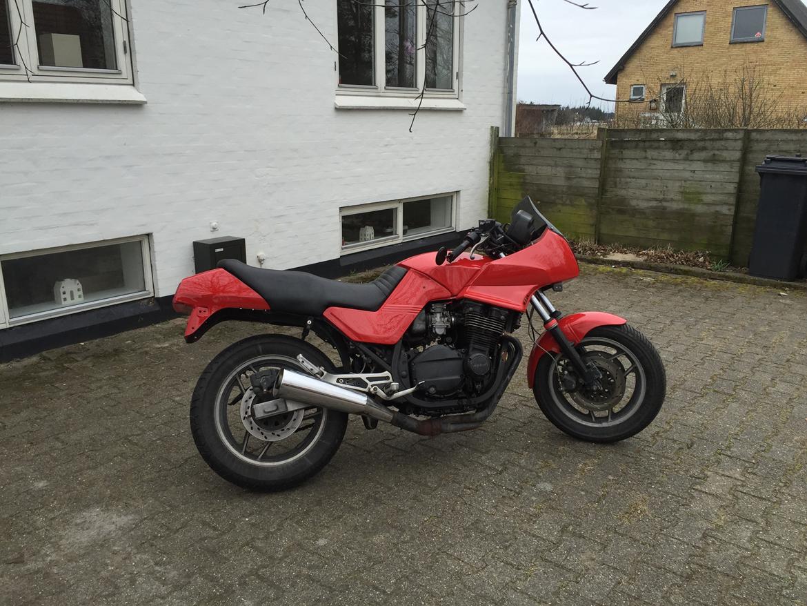 Suzuki Gsx 750 es billede 4