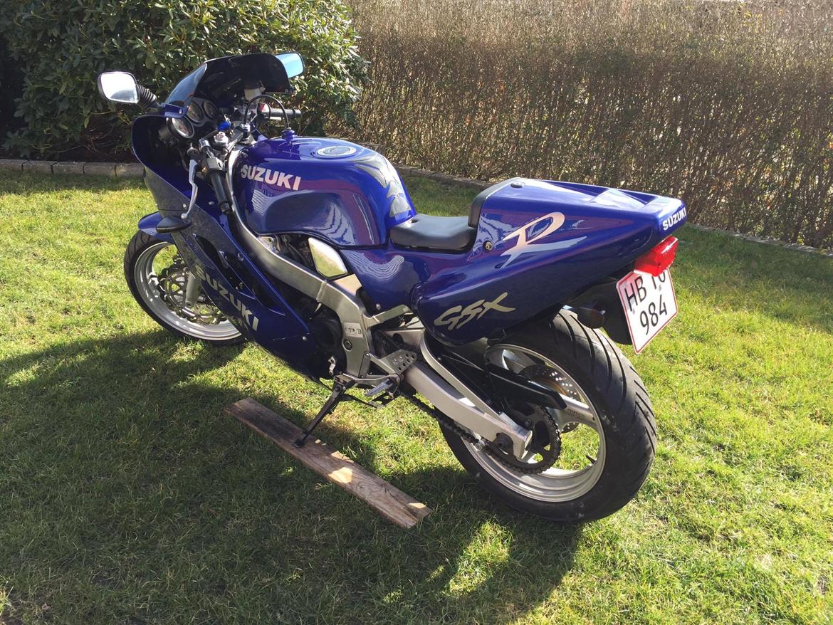 Suzuki GSXR 400R SP billede 6