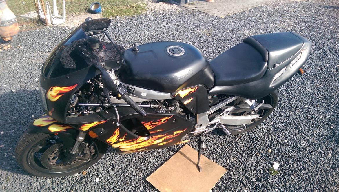 Suzuki GSXR 750 billede 2