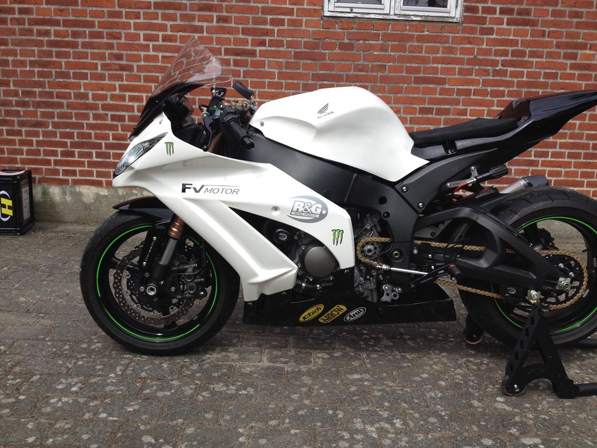 Kawasaki ZX10R billede 3