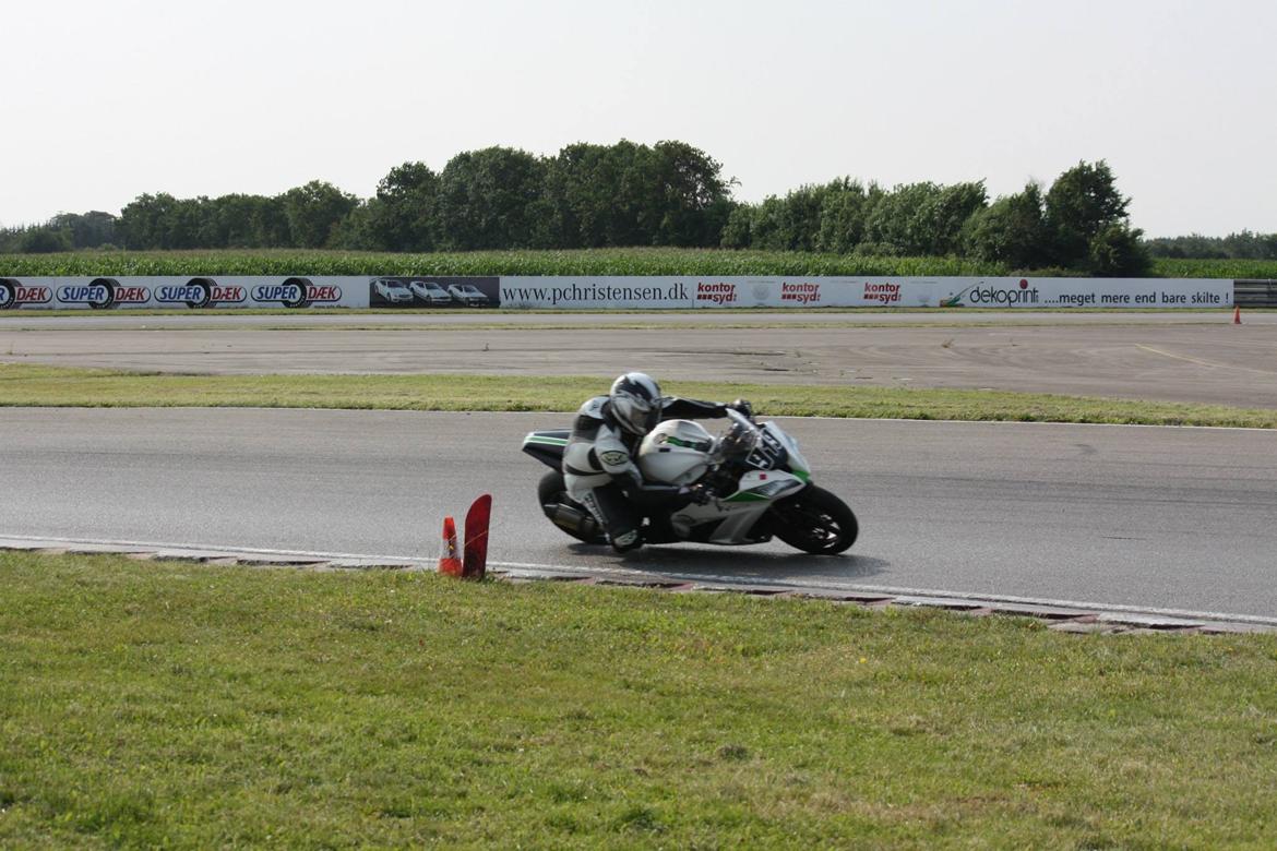 Kawasaki ZX10R billede 5