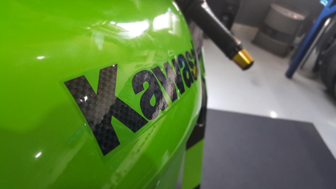 Kawasaki ZX7R (SOLGT) billede 5
