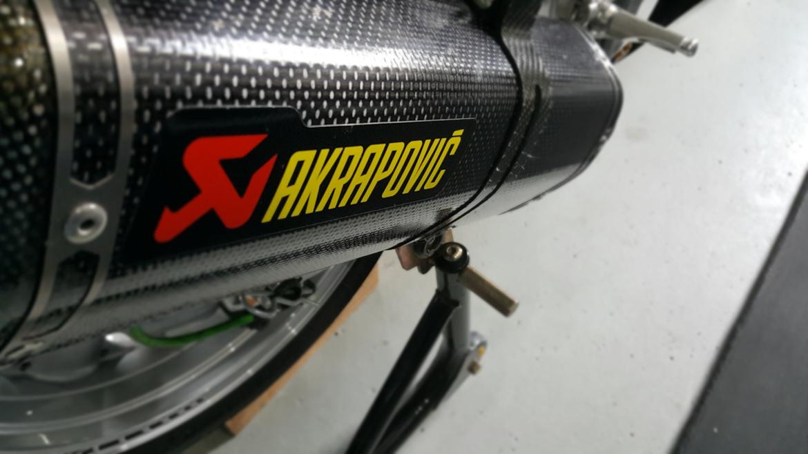 Kawasaki ZX7R (SOLGT) billede 6